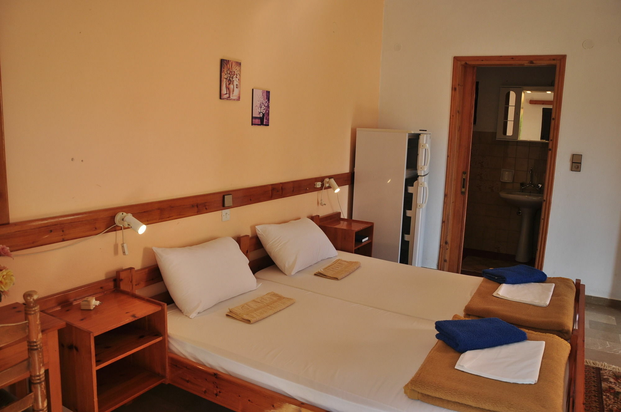 House Margot Hotel Palekastro Bagian luar foto
